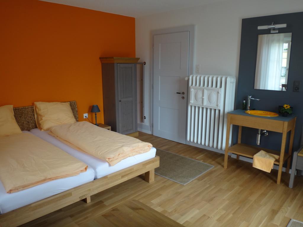 Bnb Hopfengruen Langenthal Ruang foto